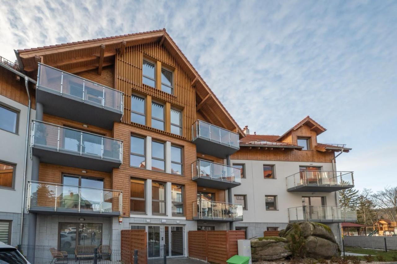 Stonehill24 - Apartament & Spa Szklarska Poręba Kültér fotó